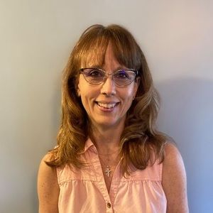 Meet your Posher, Holli